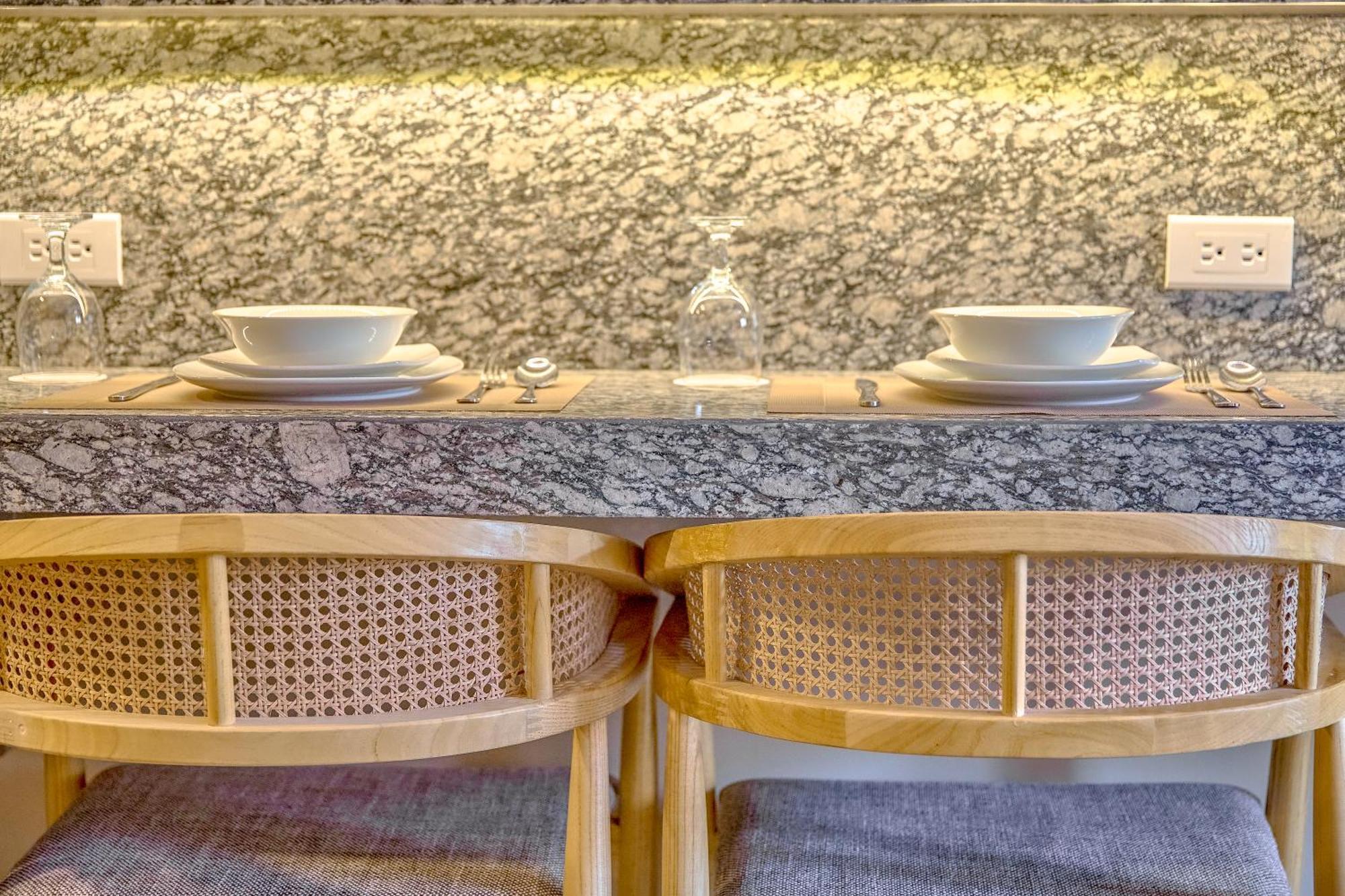 The Connor Serviced Residences Managed By Hii San Juan  Экстерьер фото